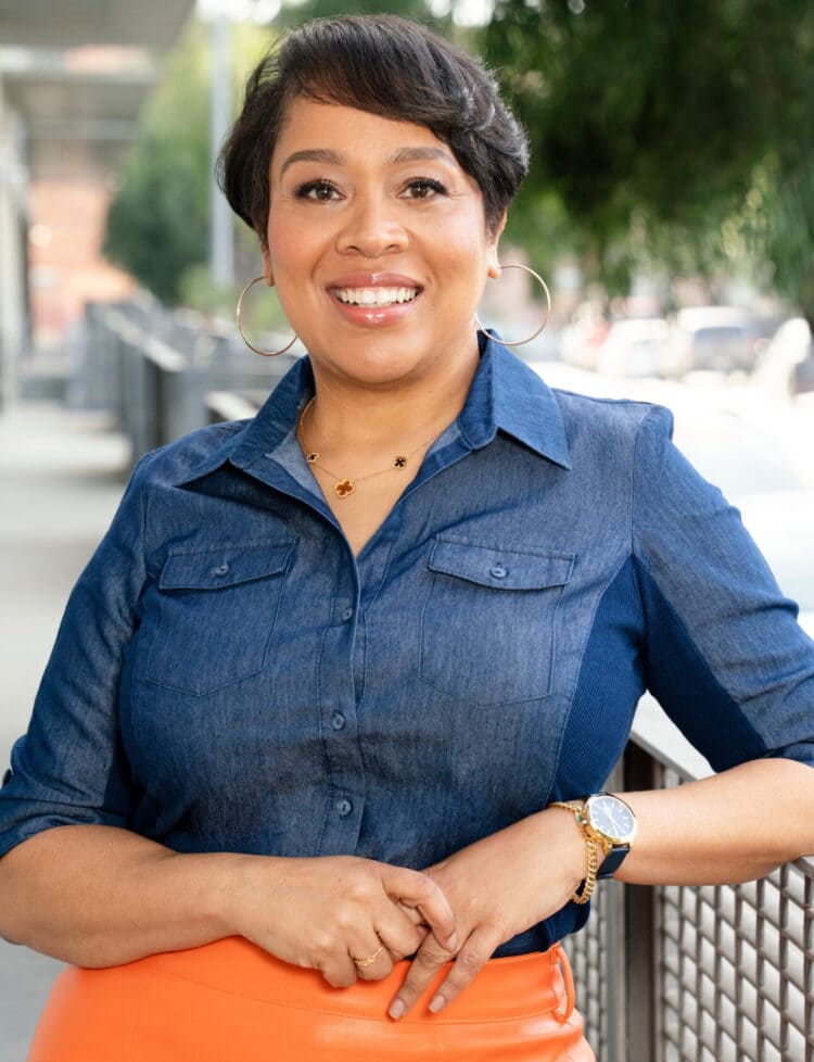 How Multiple Mentors Fuel Business Growth and Stronger Leadership with Delores Morton – Episode 31