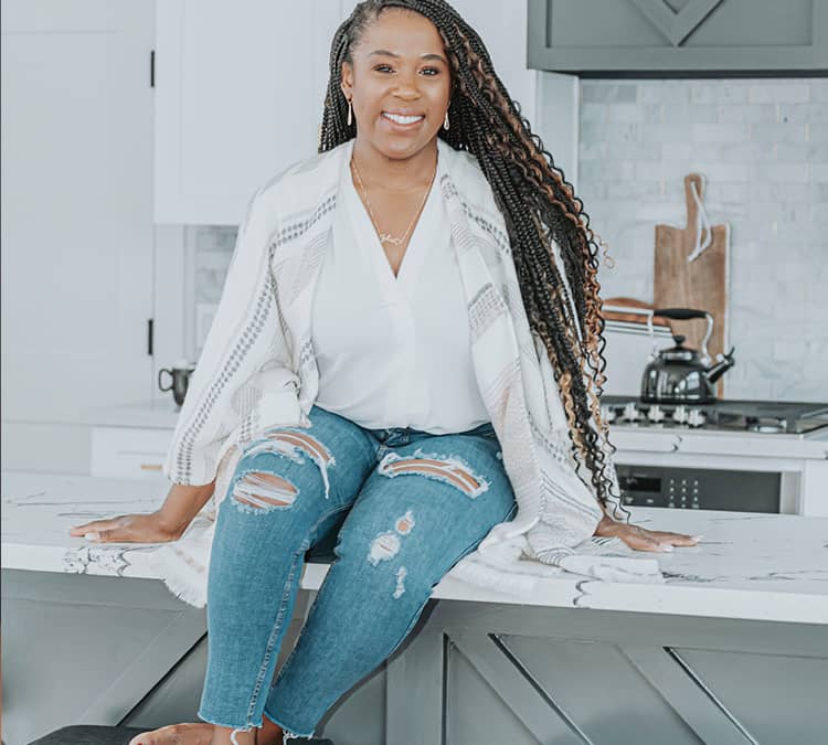 Finding Peace In Chaos: Perfectionism and Burnout Recovery for High-Performing Women Leaders with Jenet Dove – Episode 18