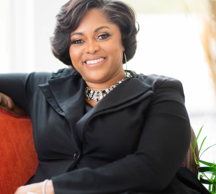 Power Moves for Building Unstoppable Leadership Confidence as a Woman with Miara Shaw- Episode 34